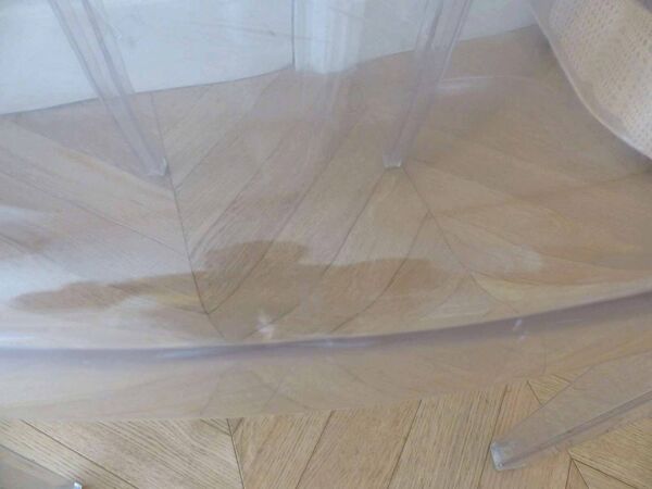Fauteuil Kartell '' Louis Ghost '' Cristal design Philippe Starck