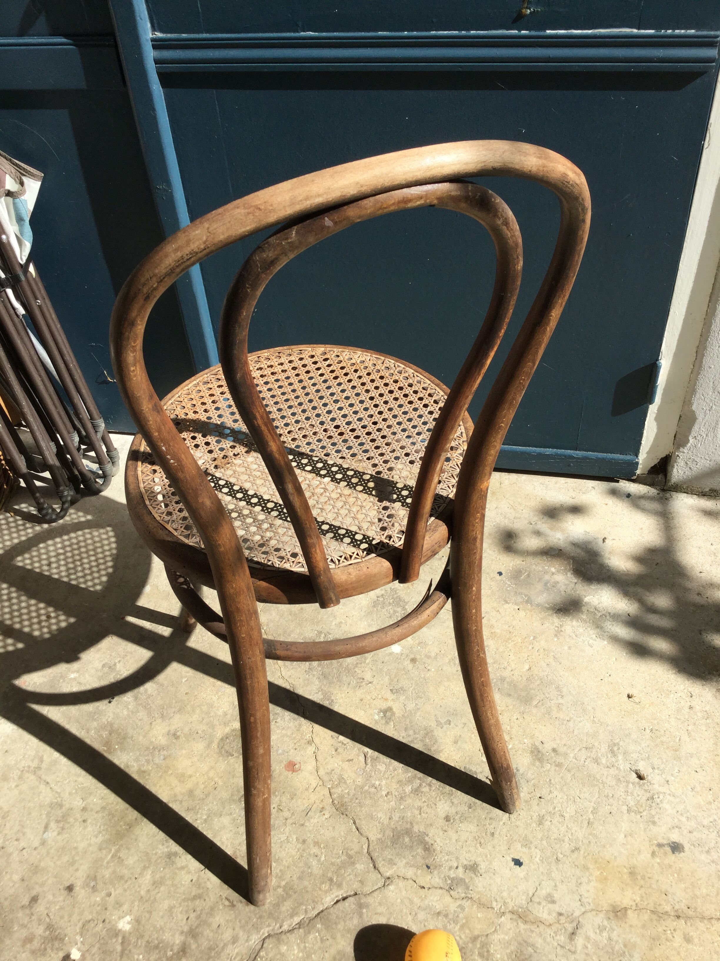 Thonet chair no.18