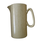 Sandstone pitcher