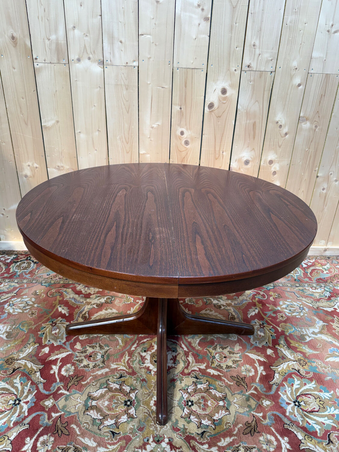 Baumann round table with extensions