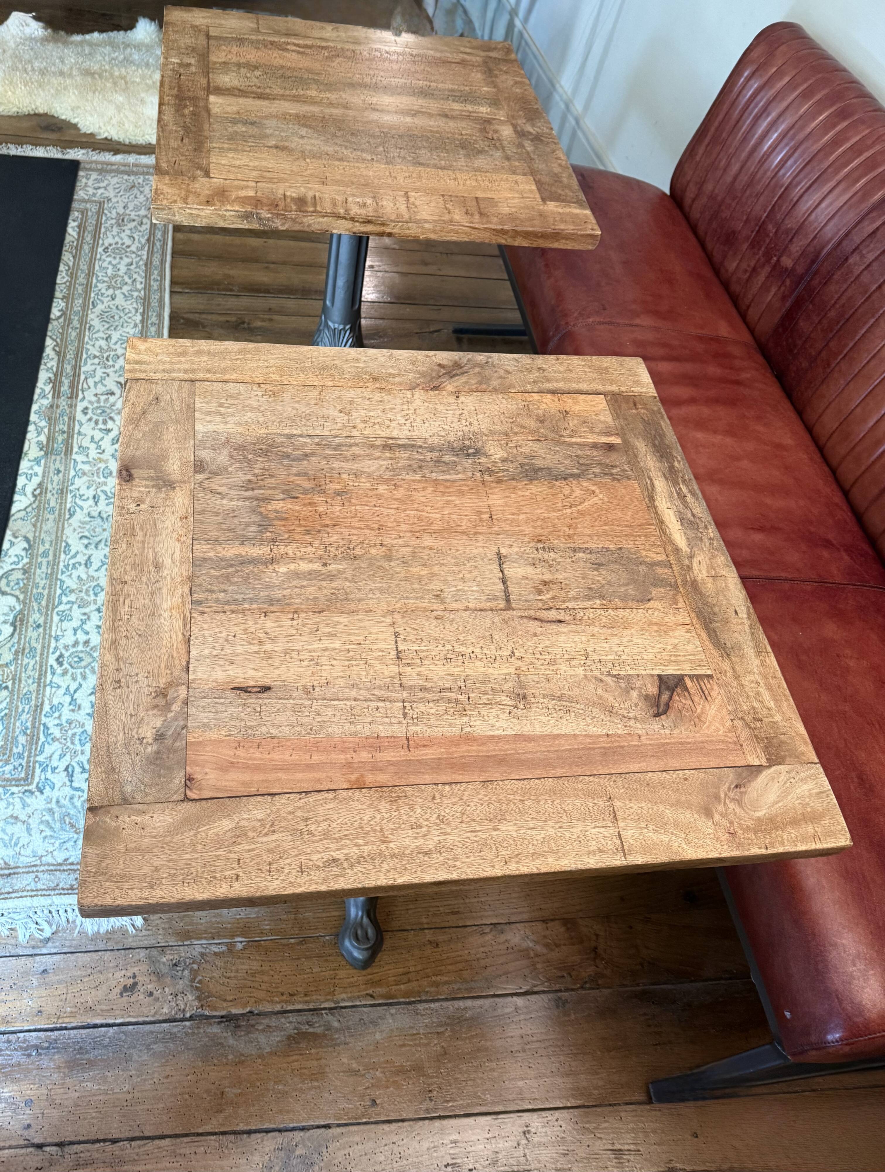 Table bistrot en manguier et fonte