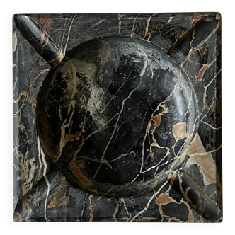 Square ashtray in veined black Italian marble.