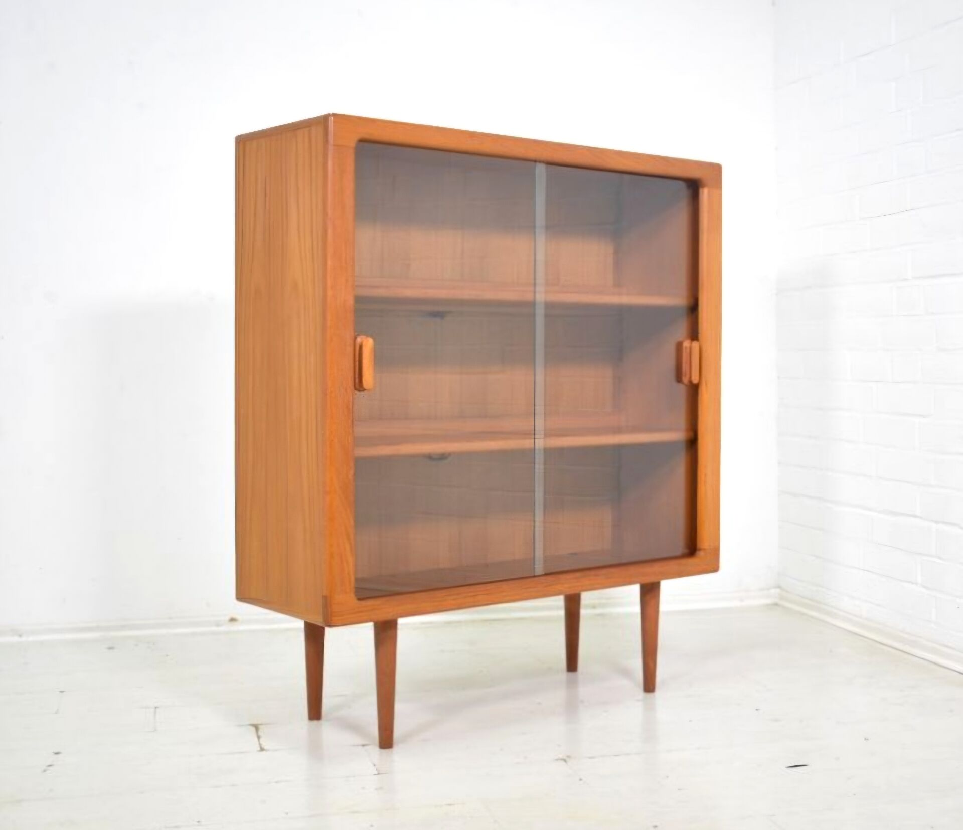 Showcase by CFC Silkeborg 1960s Danish teak Scandinavian display cabin