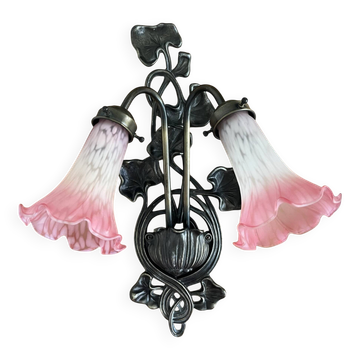 Apply 2 pink tulip Art Nouveau wall lights.