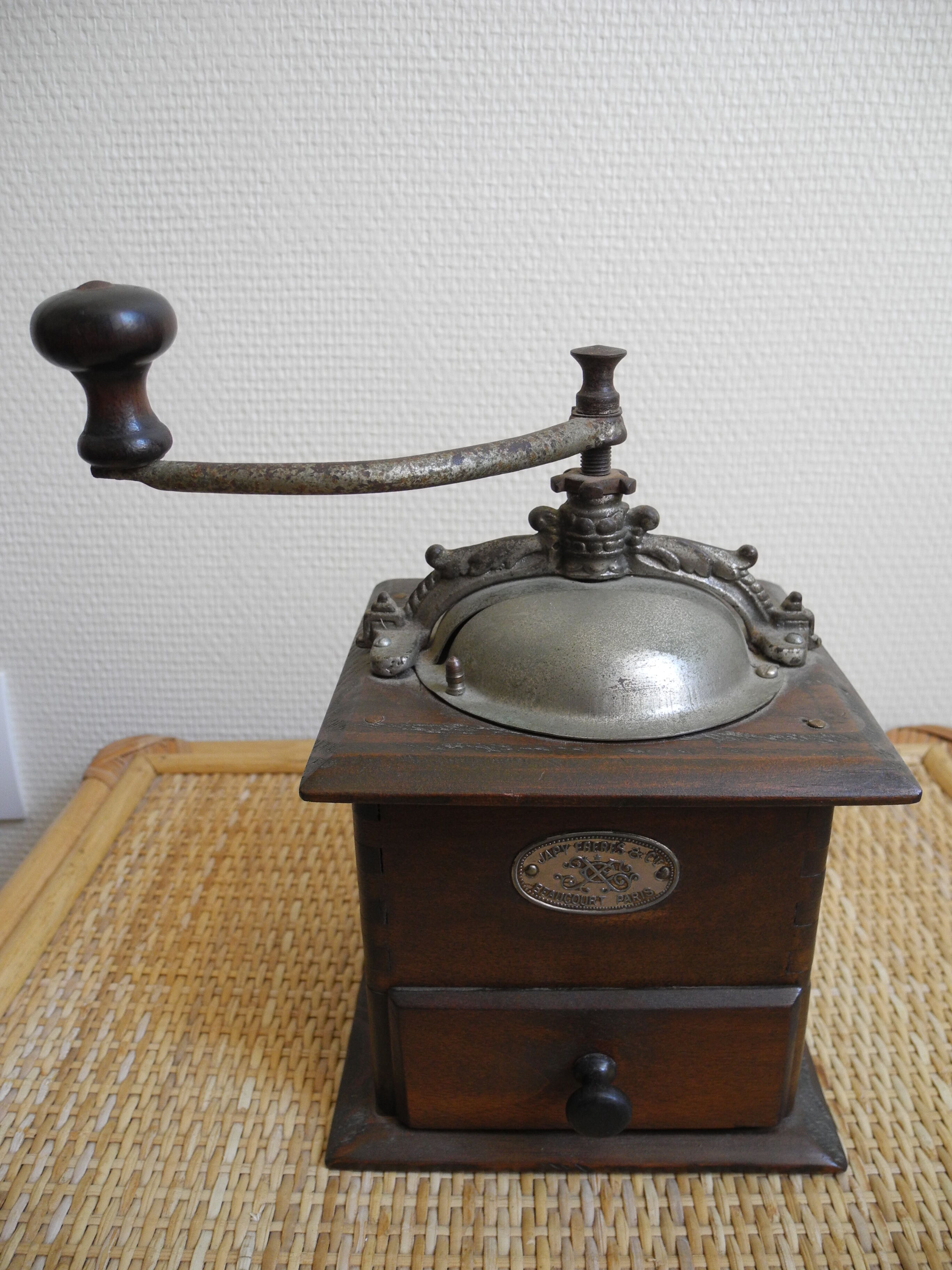 Old coffee grinder japy brothers 1910/20