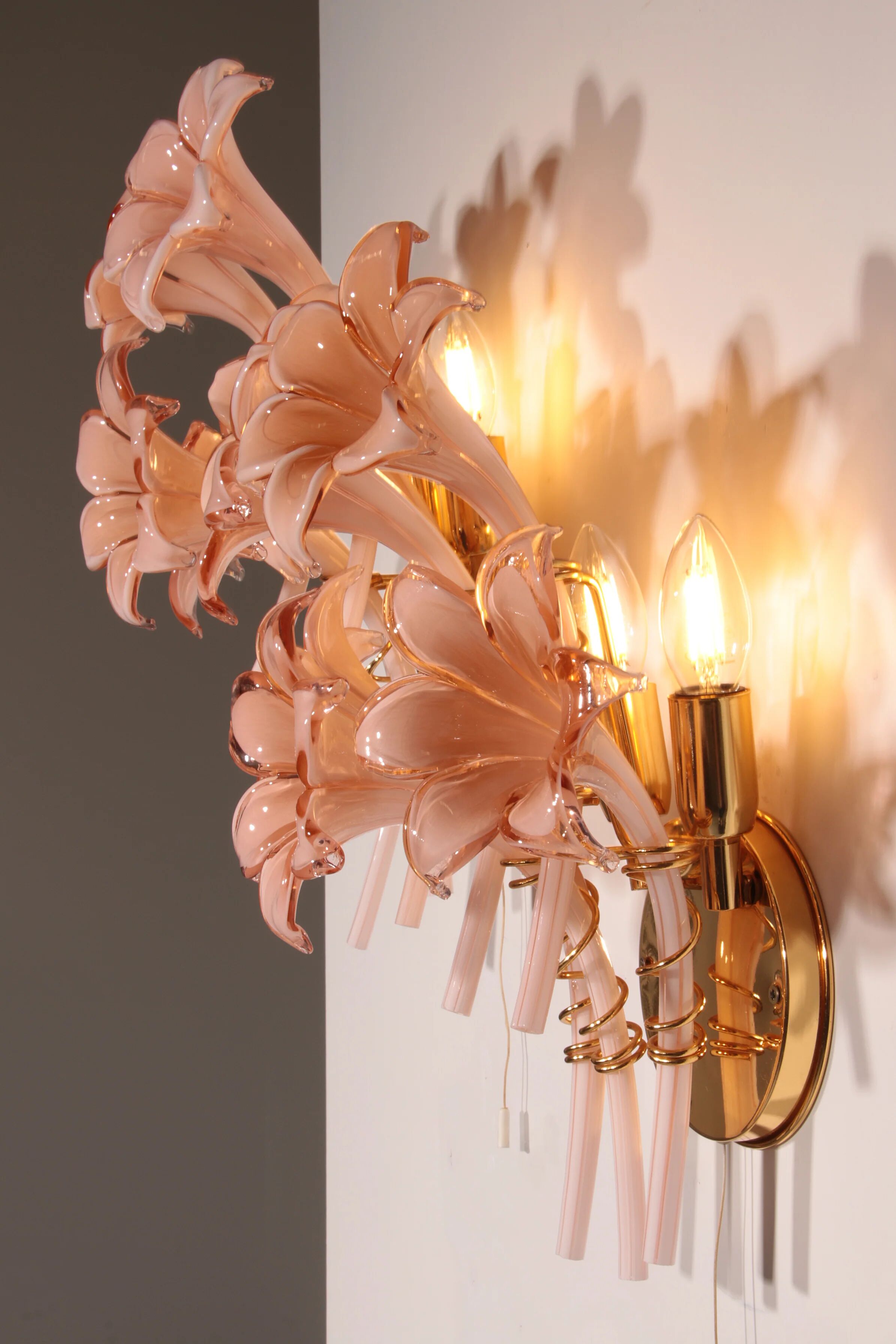 Pink lily spectacular Murano wall lamps by Franco Luce 1970
