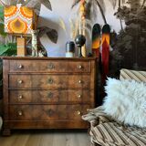 Antique chest of drawers