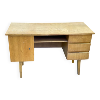 Scandinavian desk from the 1960s in wood, 120cm.