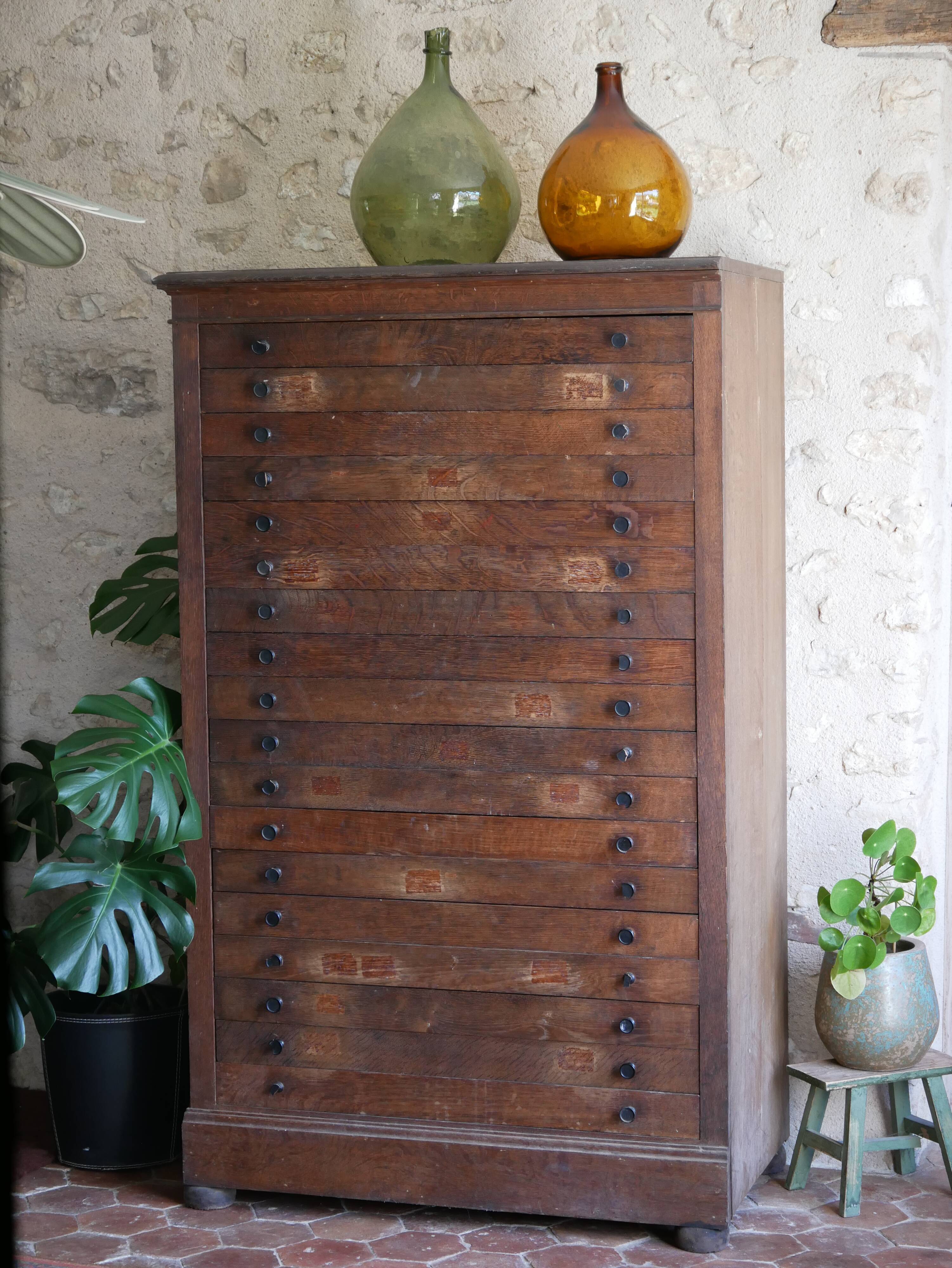 Furniture of trade type printer