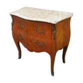 Commode style Louis XV