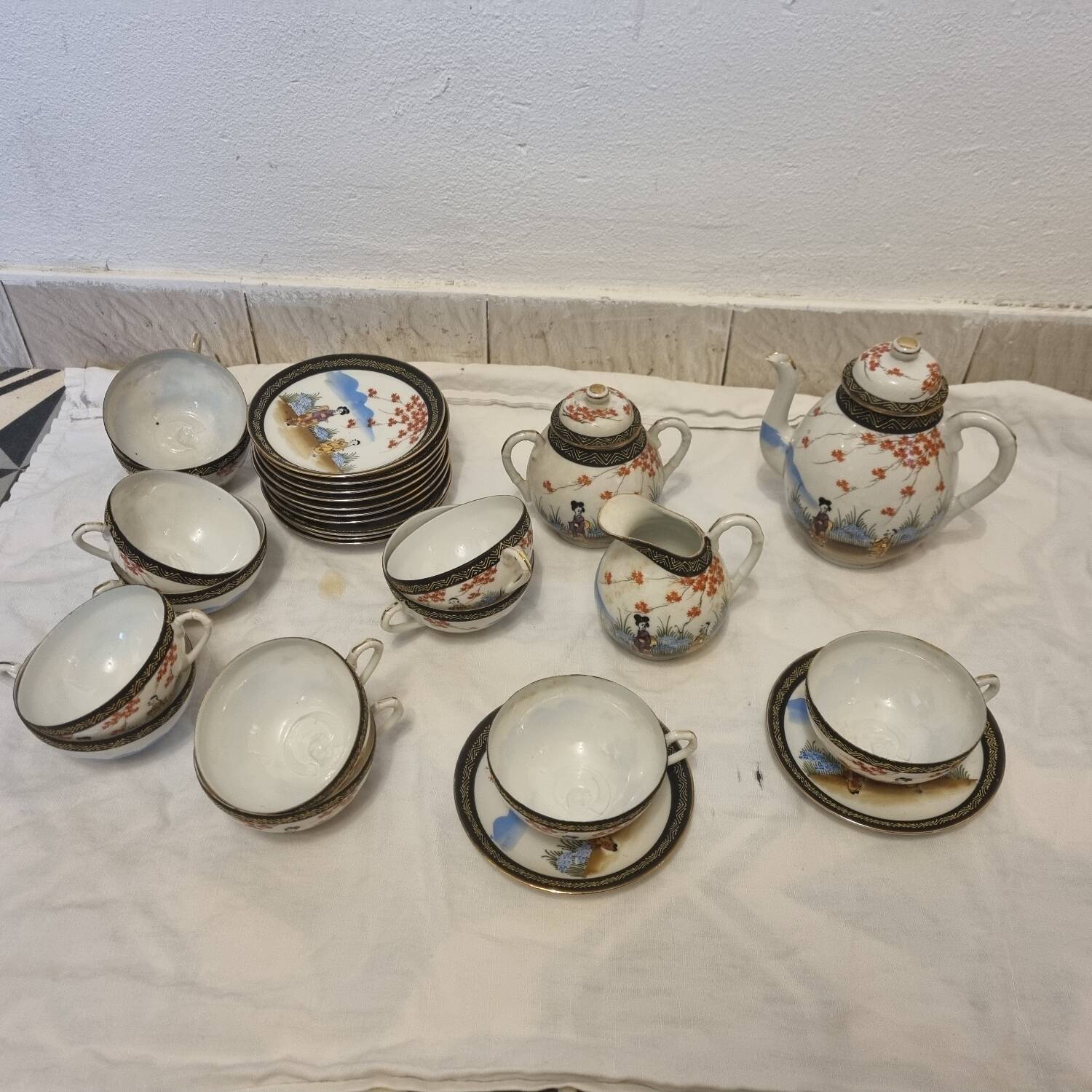 Japanese fine porcelain tea set from 1950