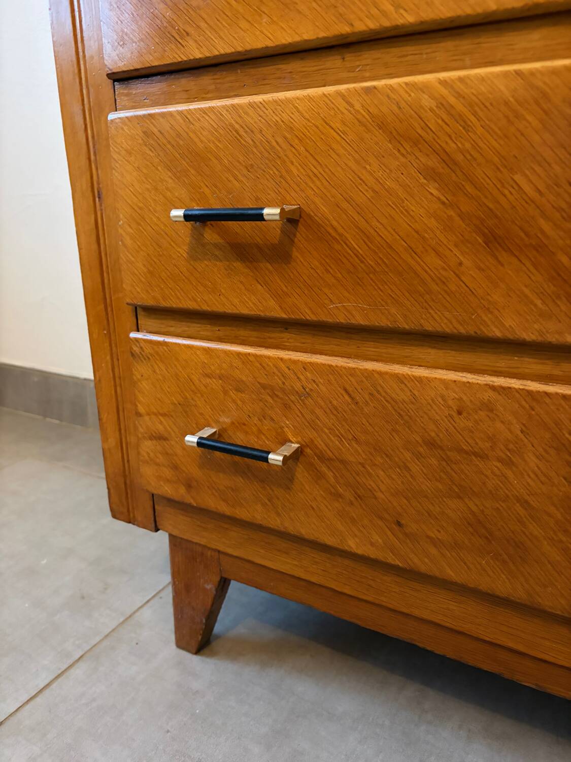 Très belle commode vintage en chêne miel