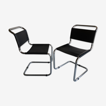 Pair of B32 black leather chairs