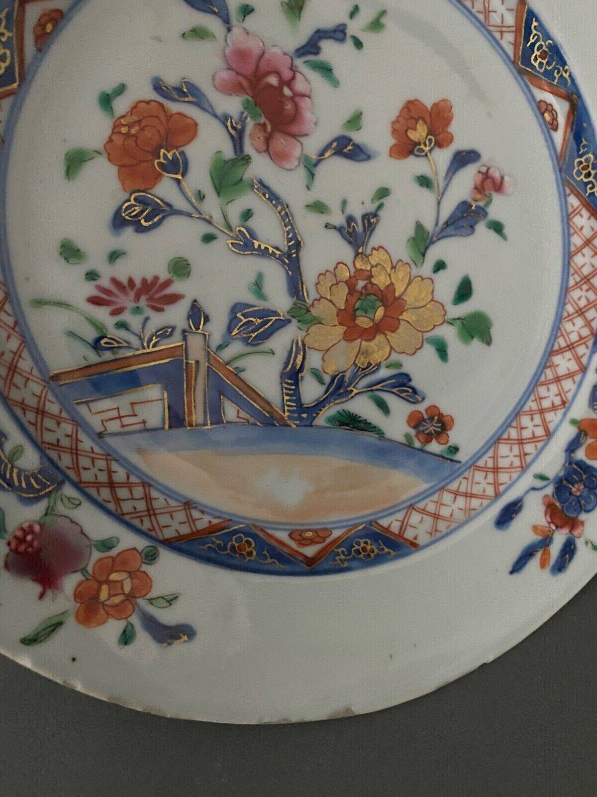 Flat plate in Imari porcelain Japan 19th century floral decoration
