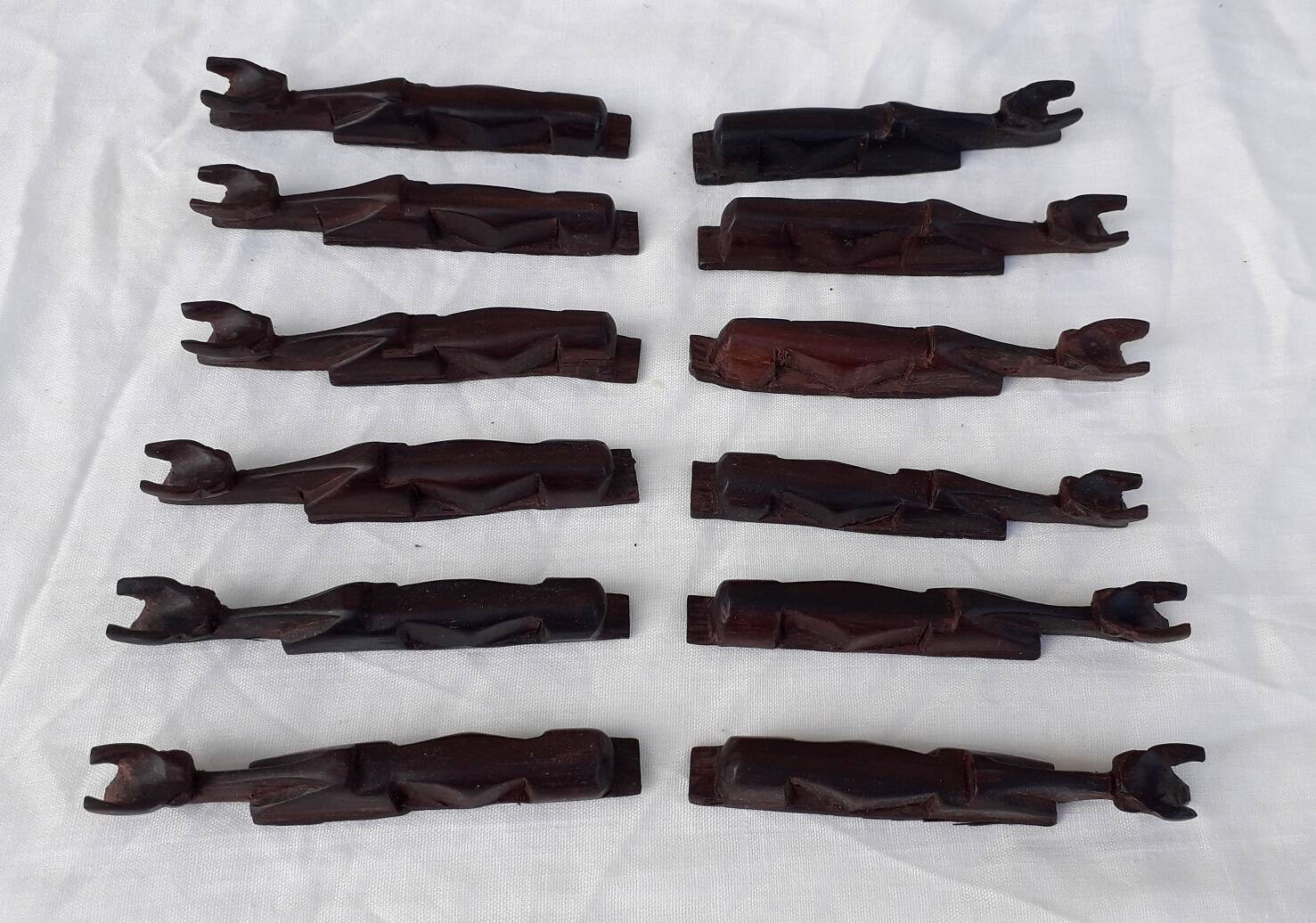 12 wooden knife rests