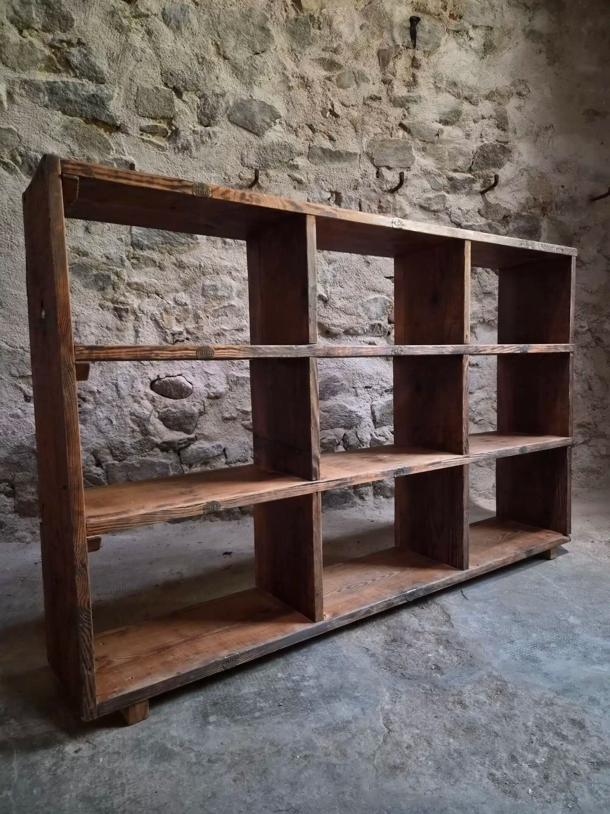 Old workshop shelf in French pine, industrial shoe cabinet, around 1900.