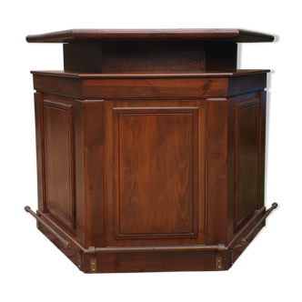 Bar en bois et métal