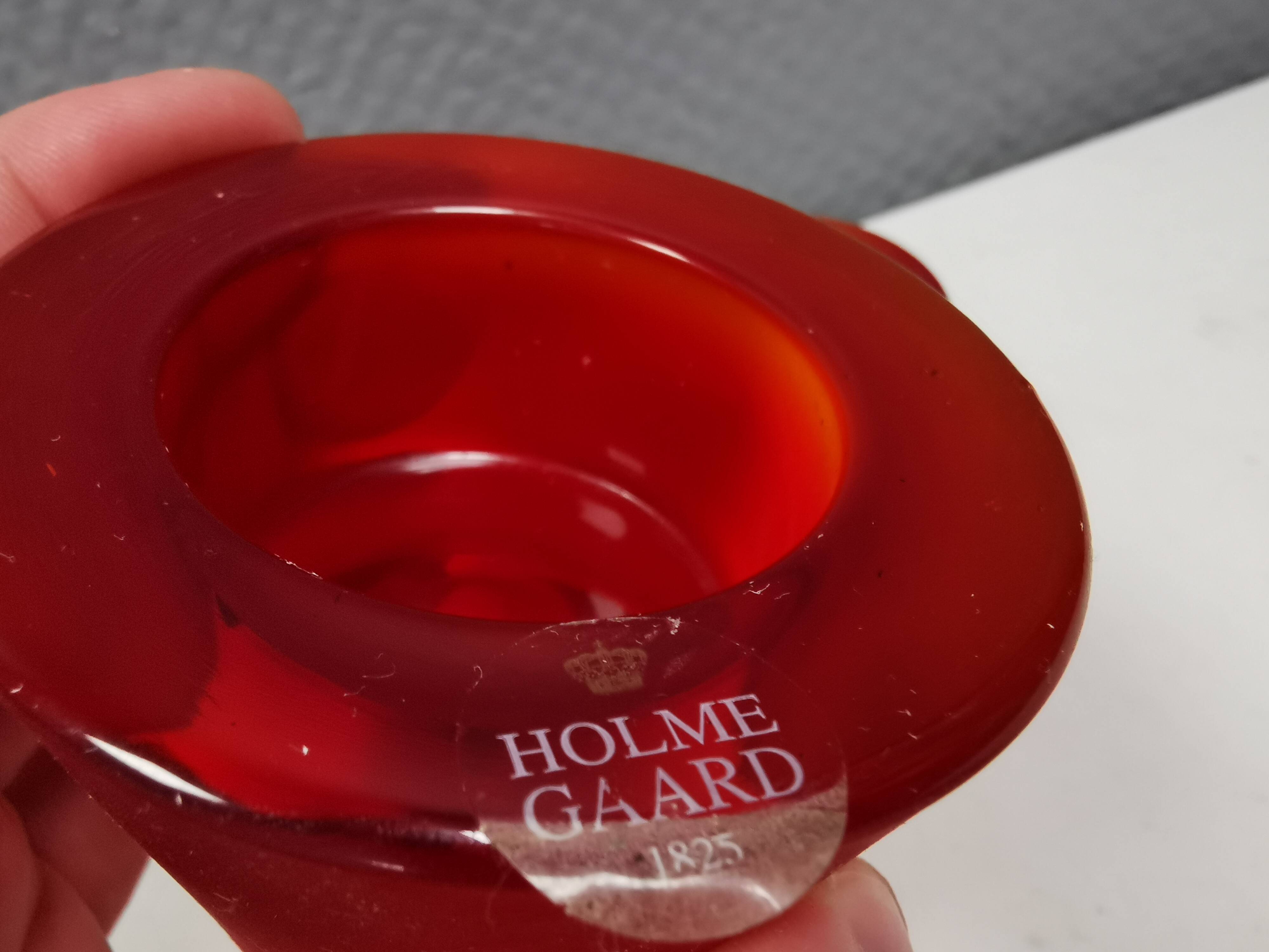 Reversible glass candlesticks with a conical shape for tealights or candles