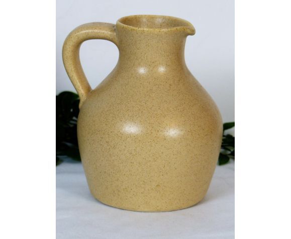 Ceramic pitcher