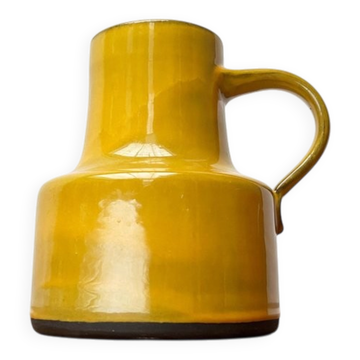 Minimalist carafe vase by BKW Böttger Keramik Wandsbek, Hamburg, Germany, 1960s.
