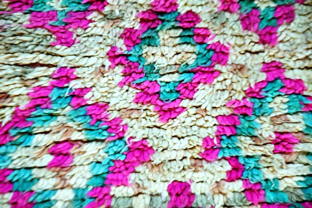 Moroccan Berber carpet hallway Boujaad vintage 280 x 75 cm