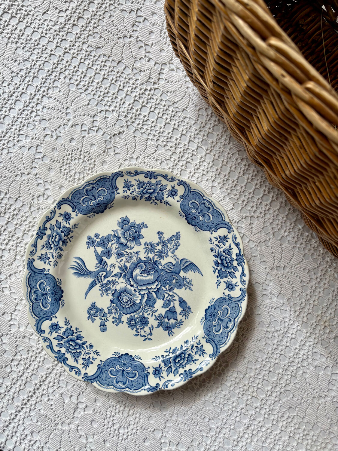 3 flat plates Ridgway Ironstone Staffordshire England Windson