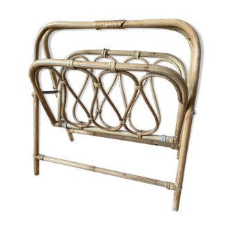 Magazine holder