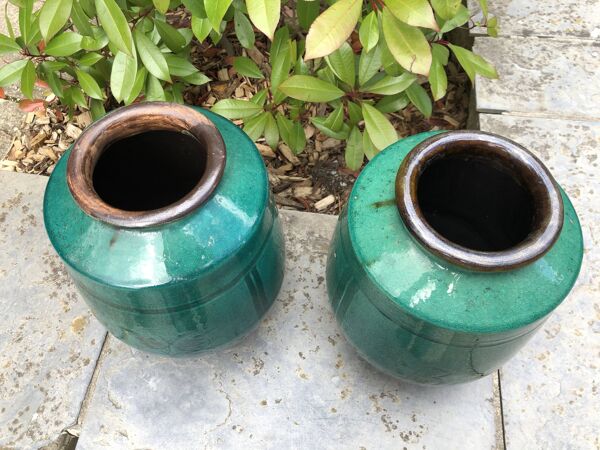 Paire de vases japonisant en grés émaillé
