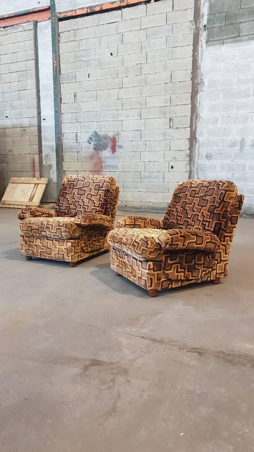 Paire de fauteuils en velours, 1970