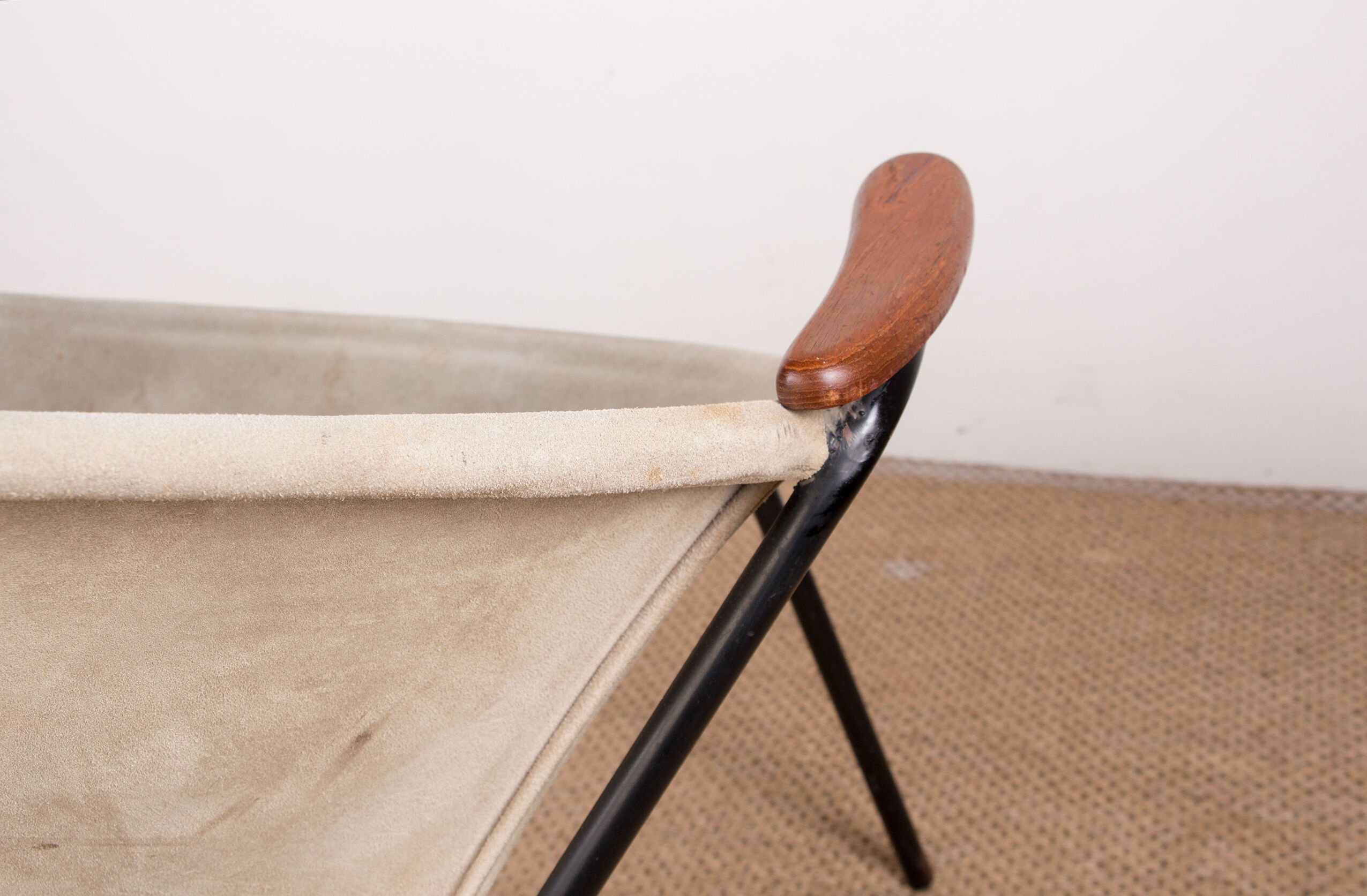 Danish armchair in Leather, Steel and Teak, Balloon model by Hans Olsen 1960.