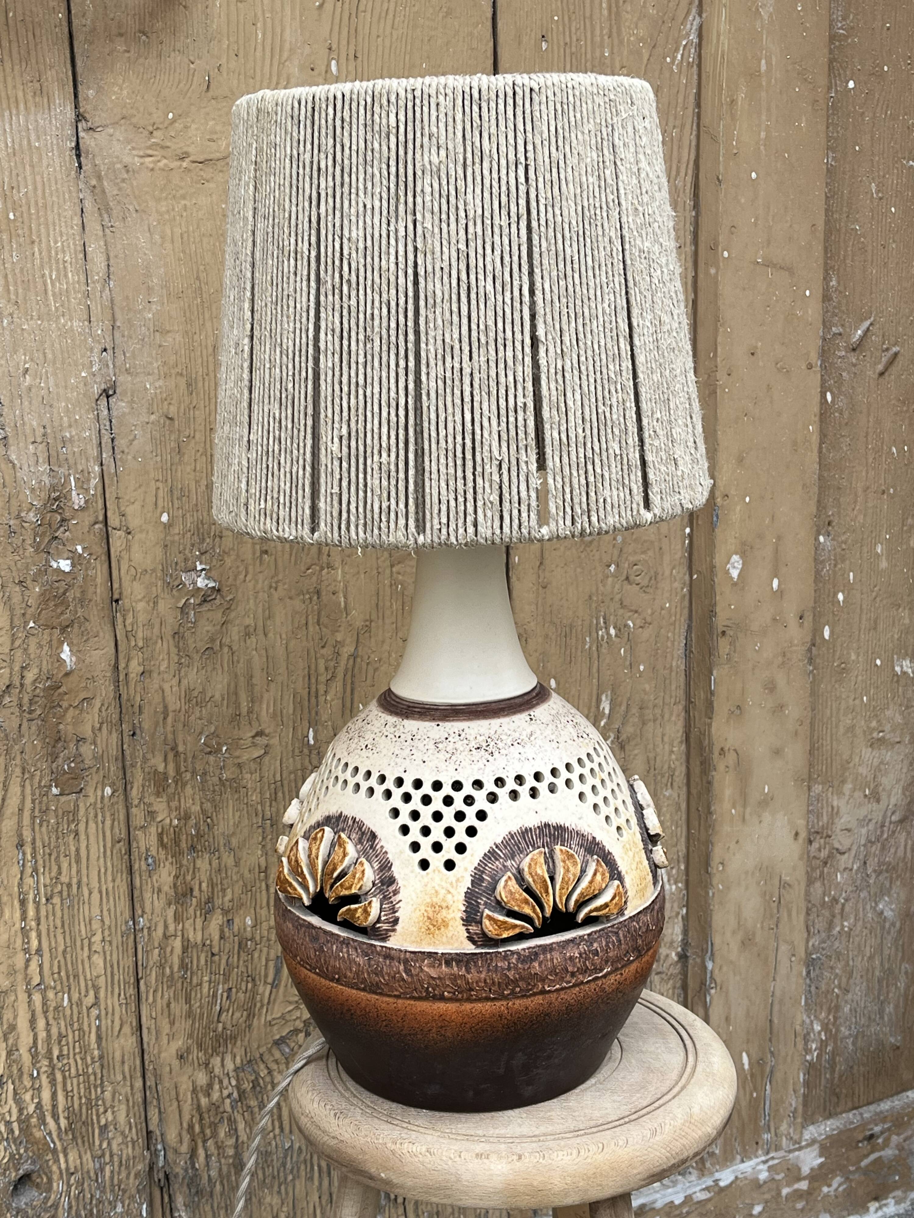 Scandinavian ceramic lamp