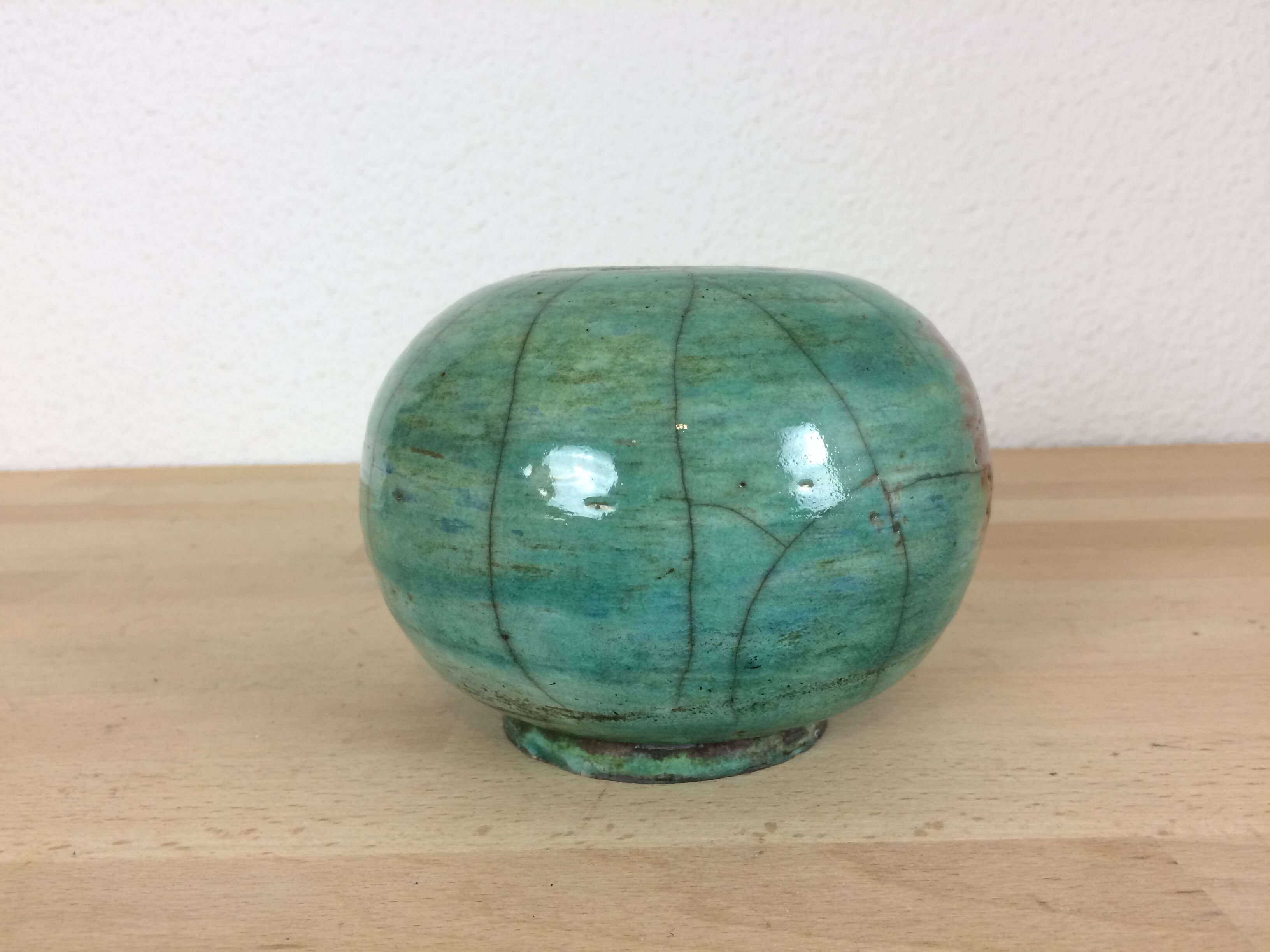 Vase raku ball pale green ceramic