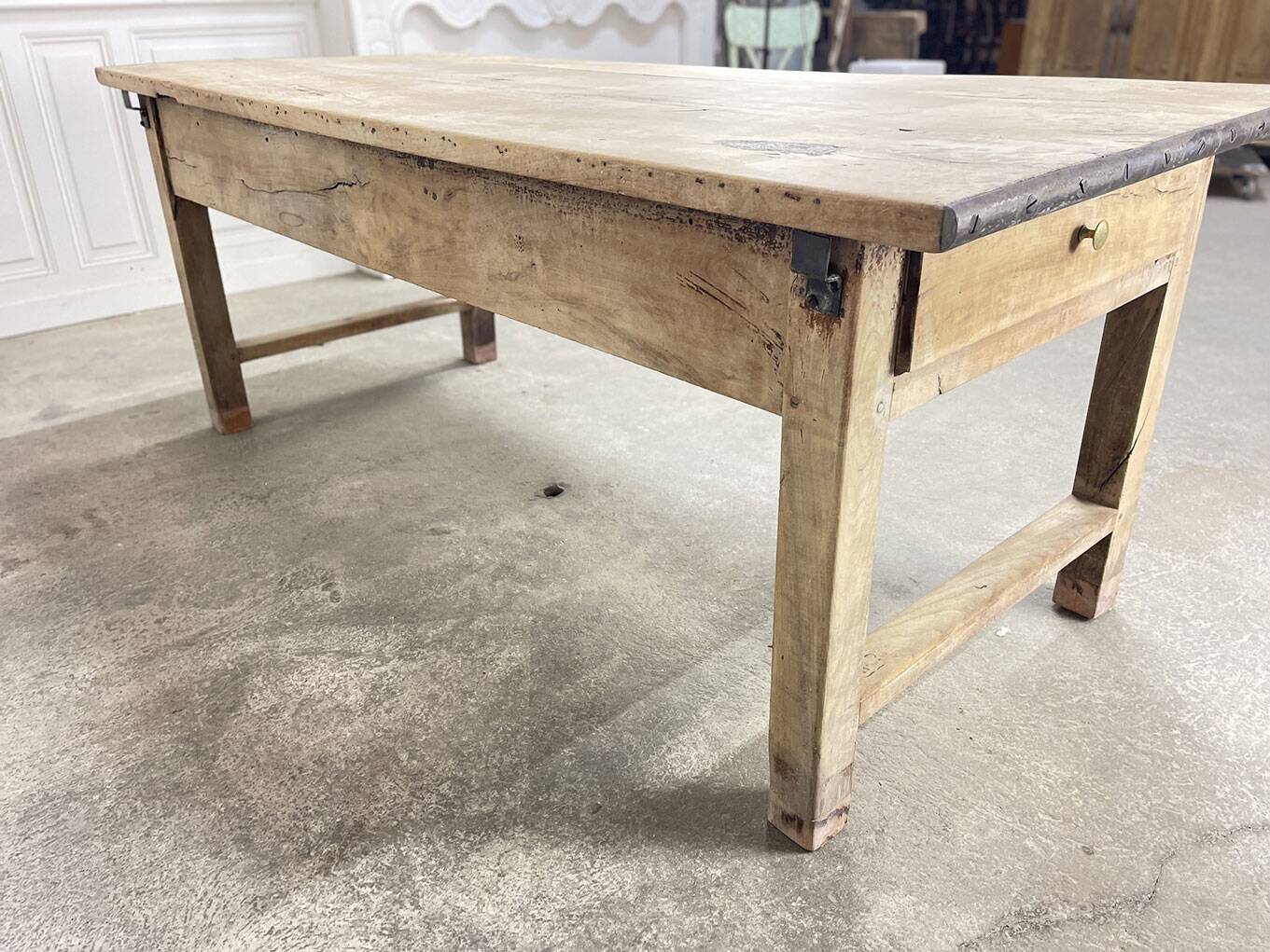 Work table from 1880 with drawers