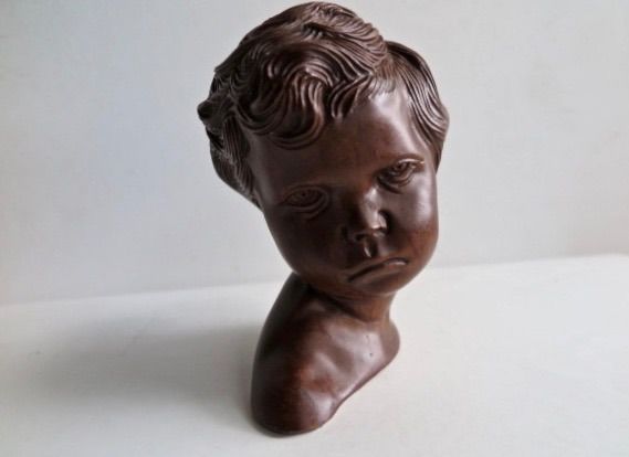 Child bust by Paridon