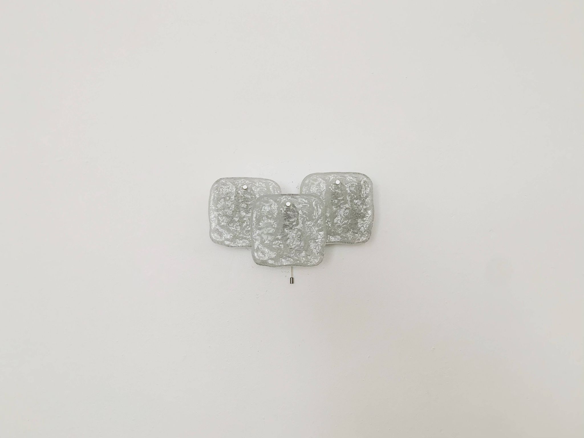 Lampe murale en verre de glace par J.T. Kalmar