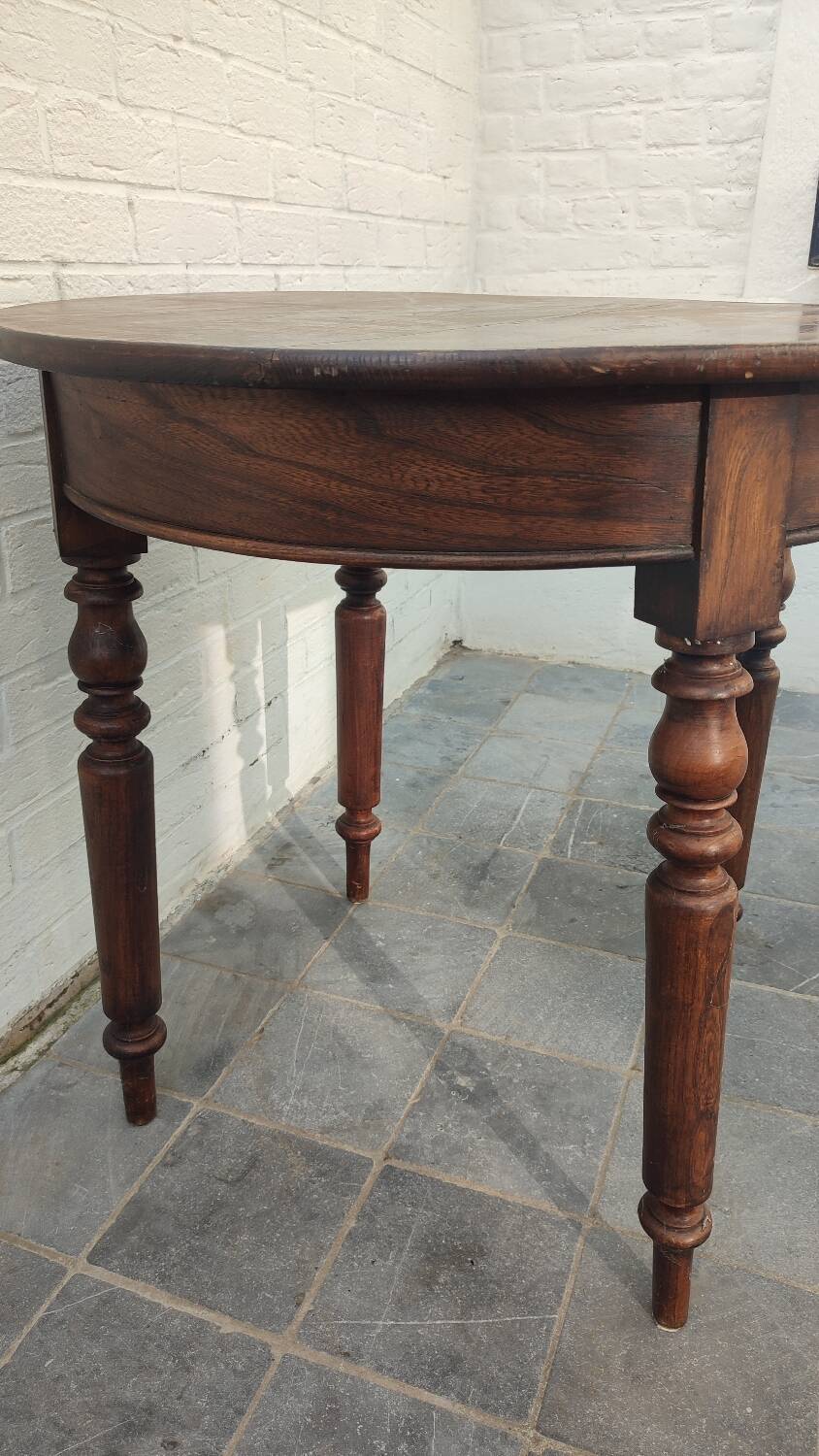 Antique round table 1920 elm