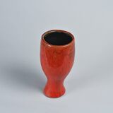 Pièce unique:  large vase par Robert et Jean Cloutier, circa 1955