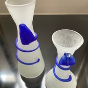 Duo of vintage soliflores vases in glass paste