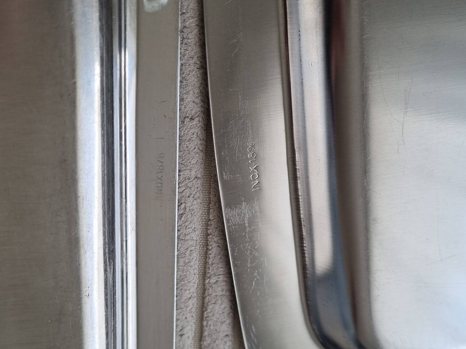 Set of minimalist stainless steel trays - Vintage 70s
