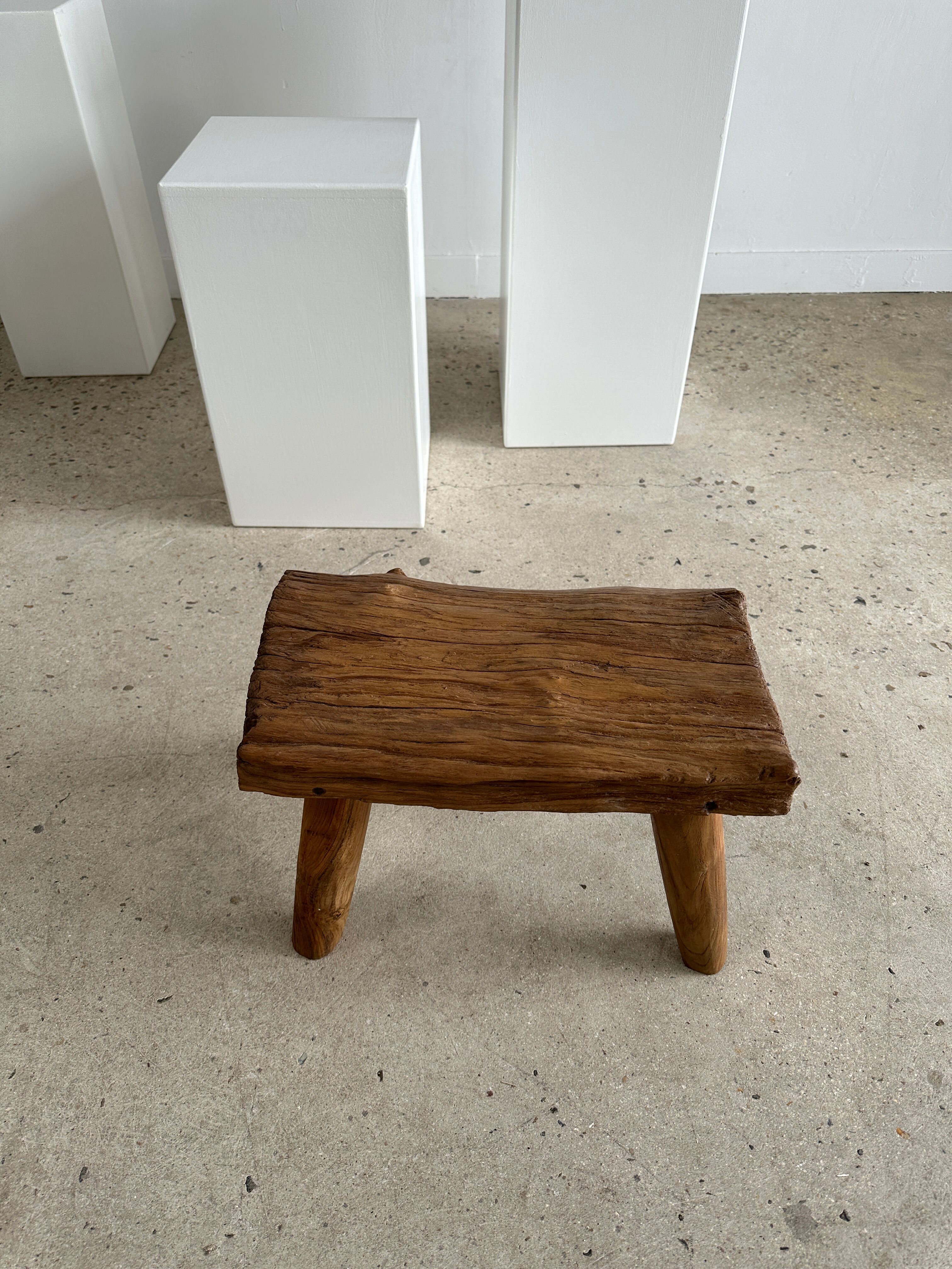 Stool in blond teak