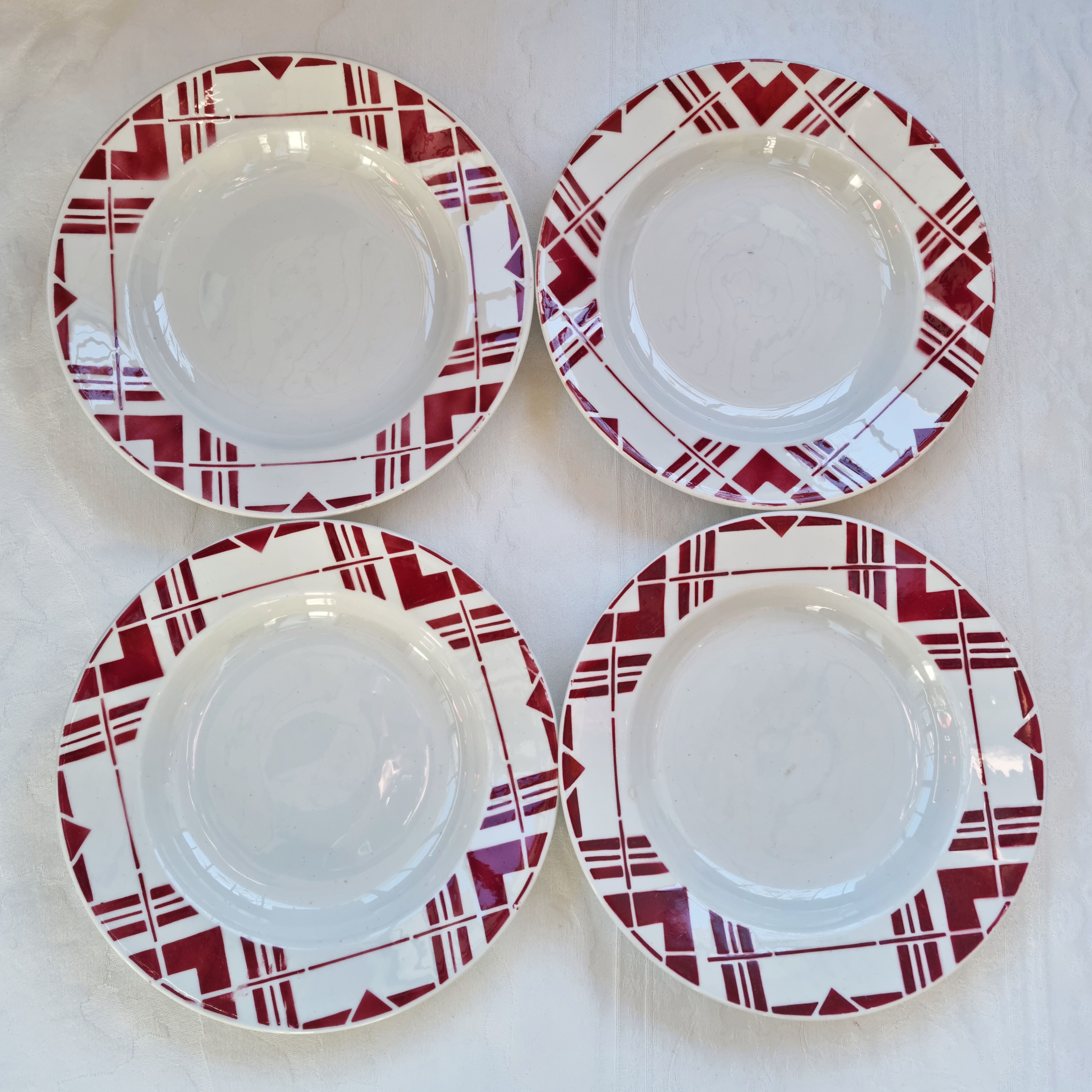 Set of 4 hollow plates Céranord