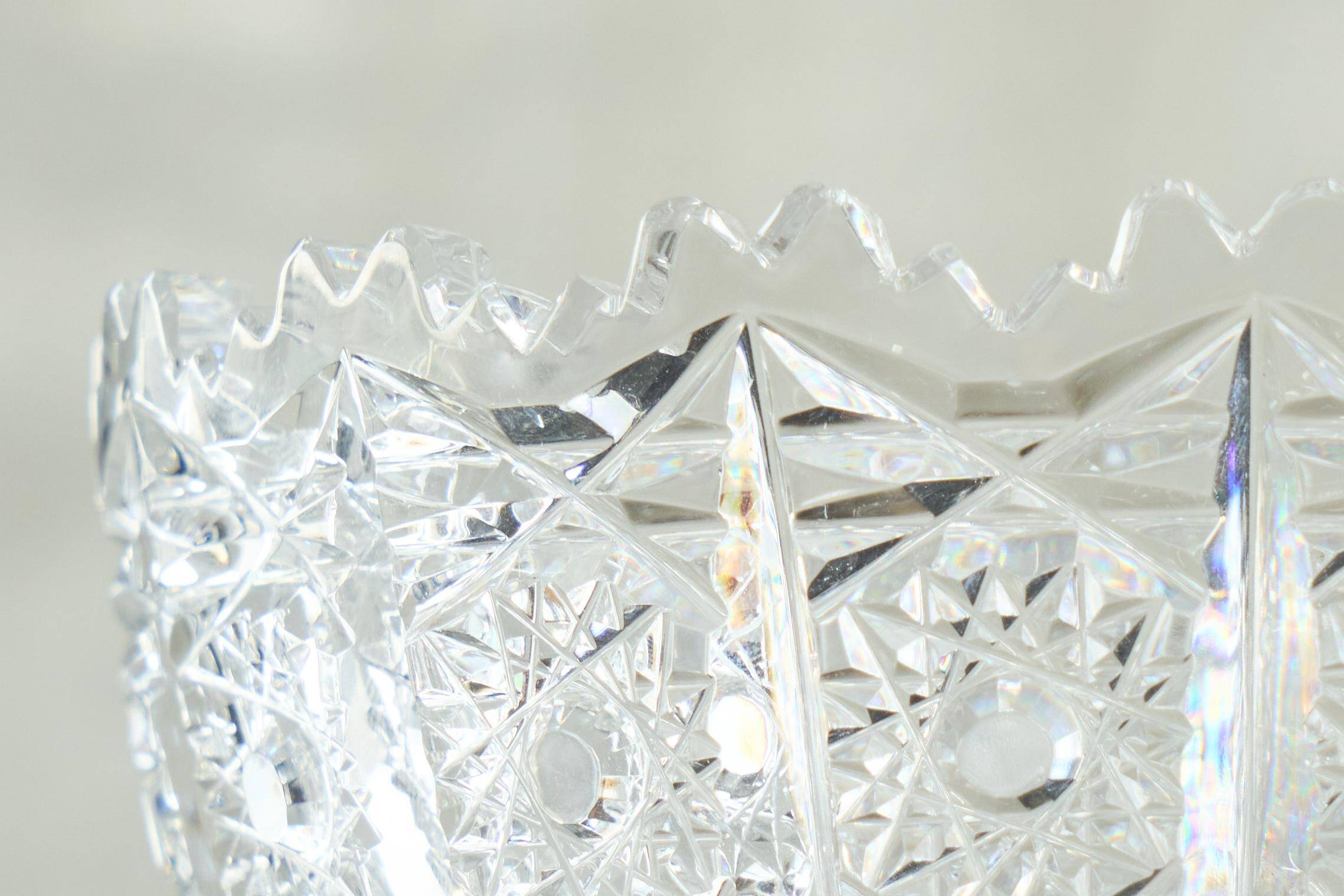 Bol décoratif Flocons de neige en cristal, début 20e siècle