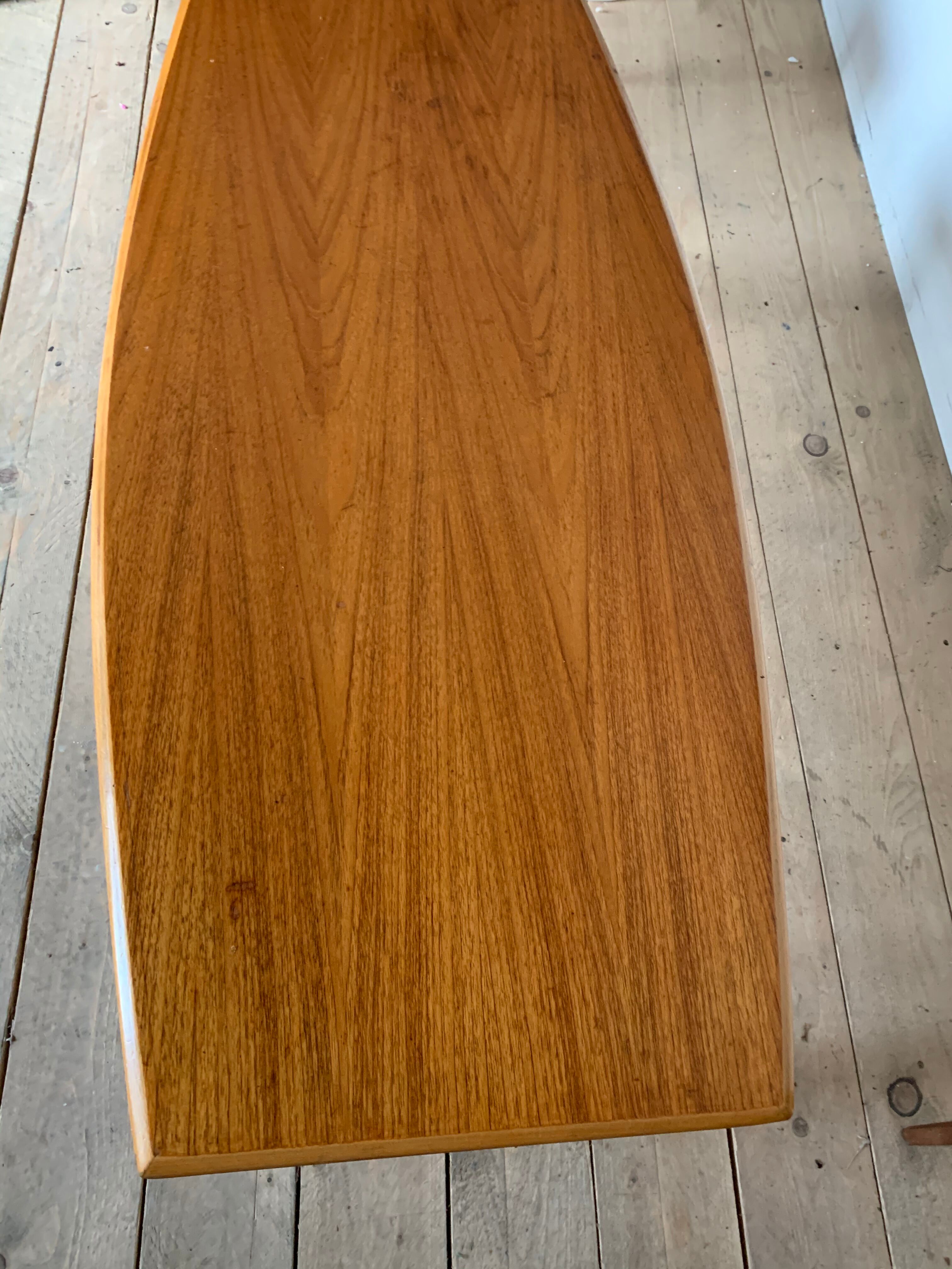Table basse teck avec porte-revue style scandinave vintage