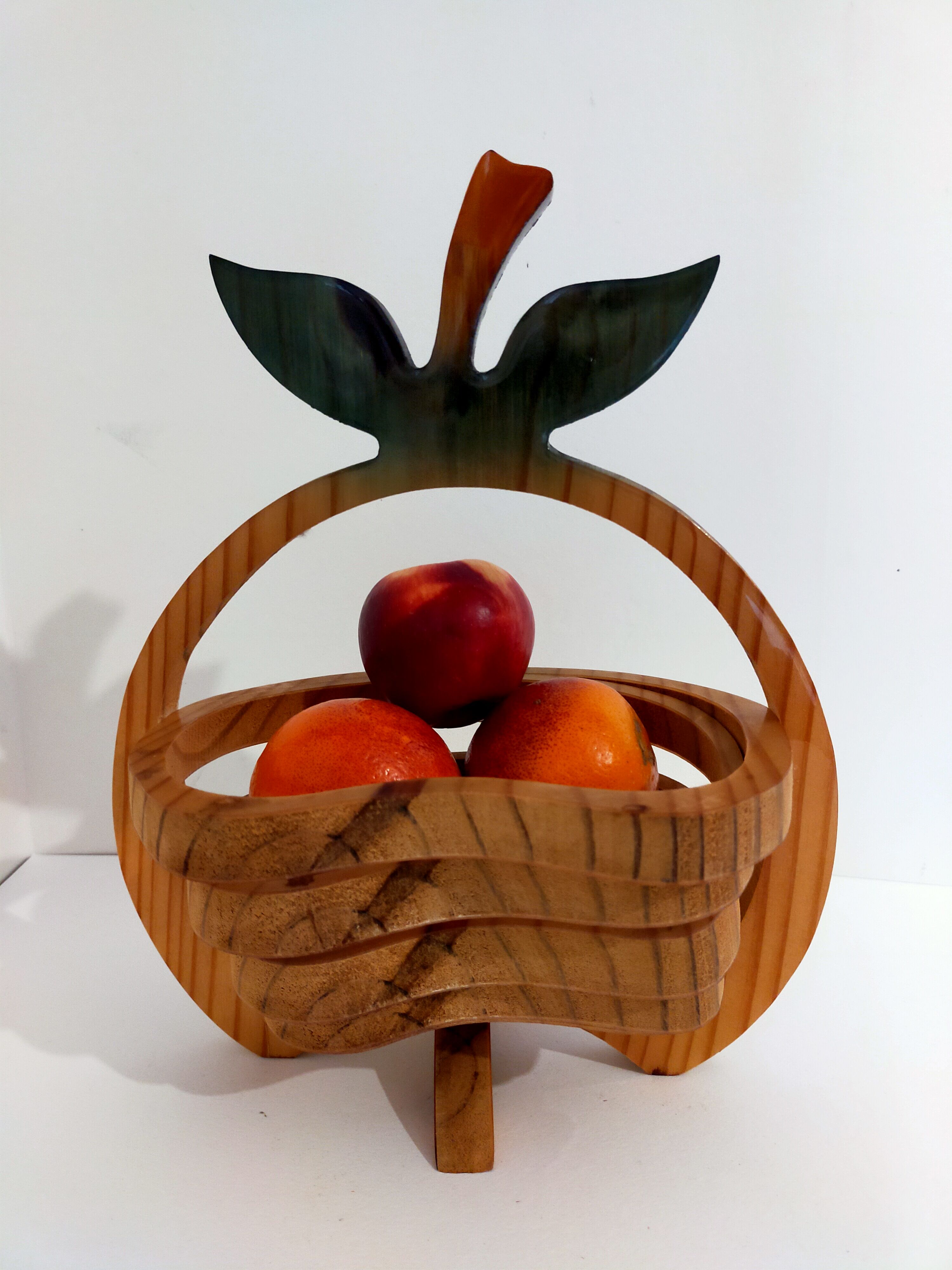 Equinoccio fruit basket in foldable wood from the 70s