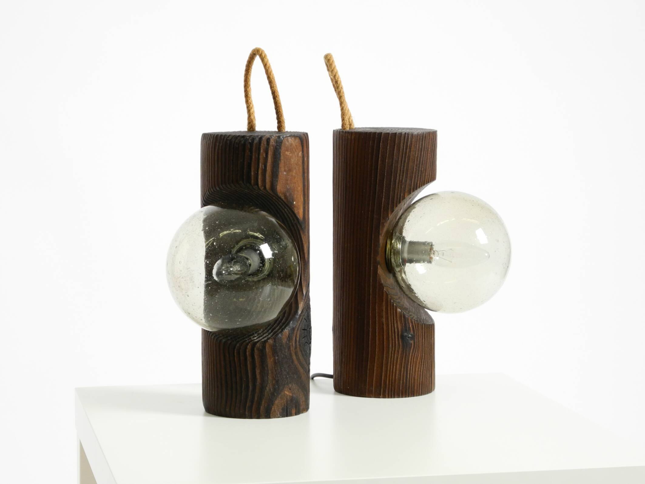 Pair of rare 1960s Temde table and wall lamps made of solid pine