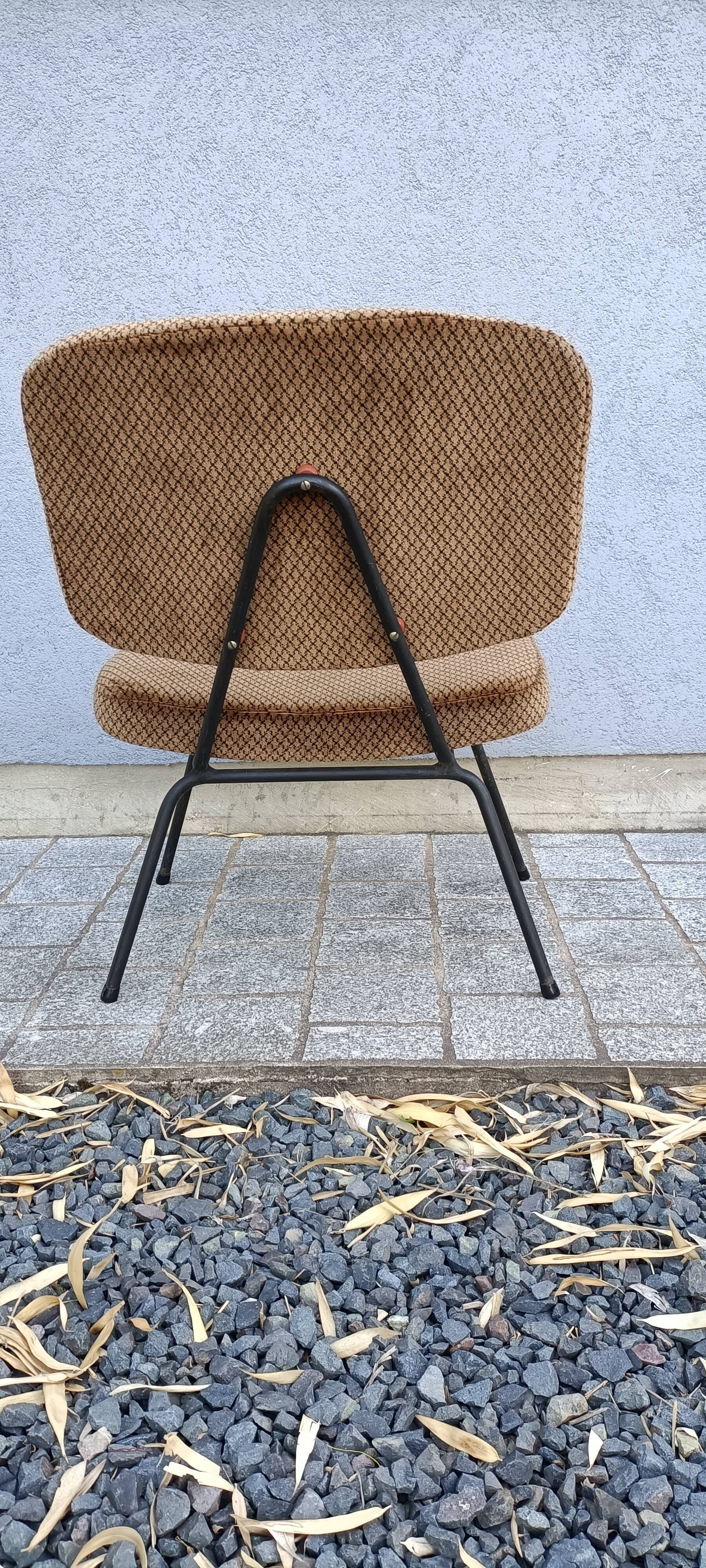 Chauffeuse CM 190 Pierre Paulin pour Thonet