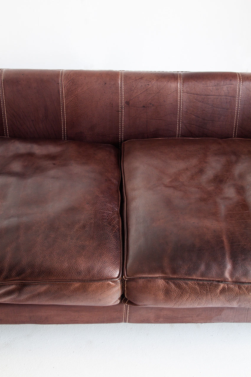 Vintage leather sofa. Edited by Mantellassi. Italy, 90s