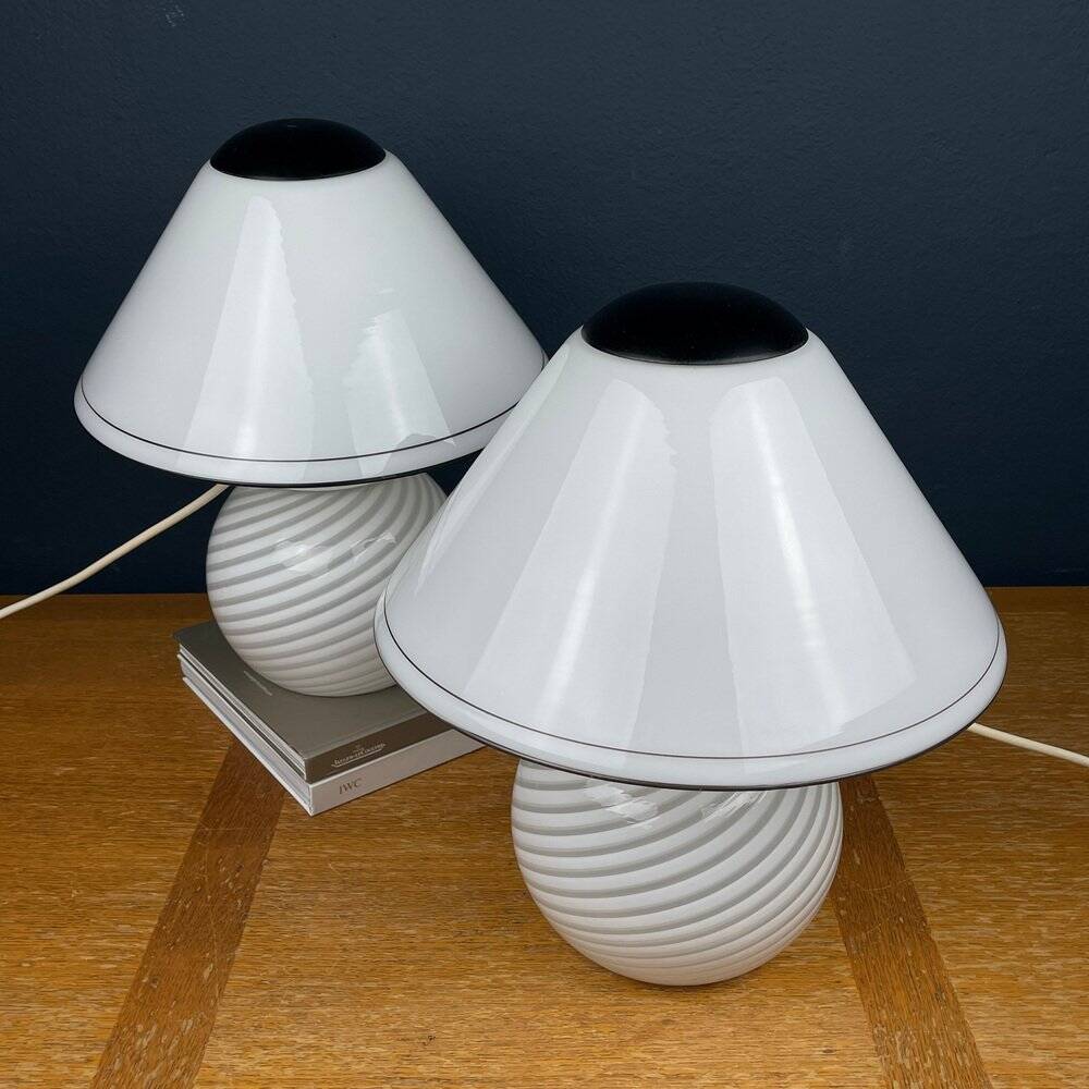 White Murano table lamps, 1970s, set of 2