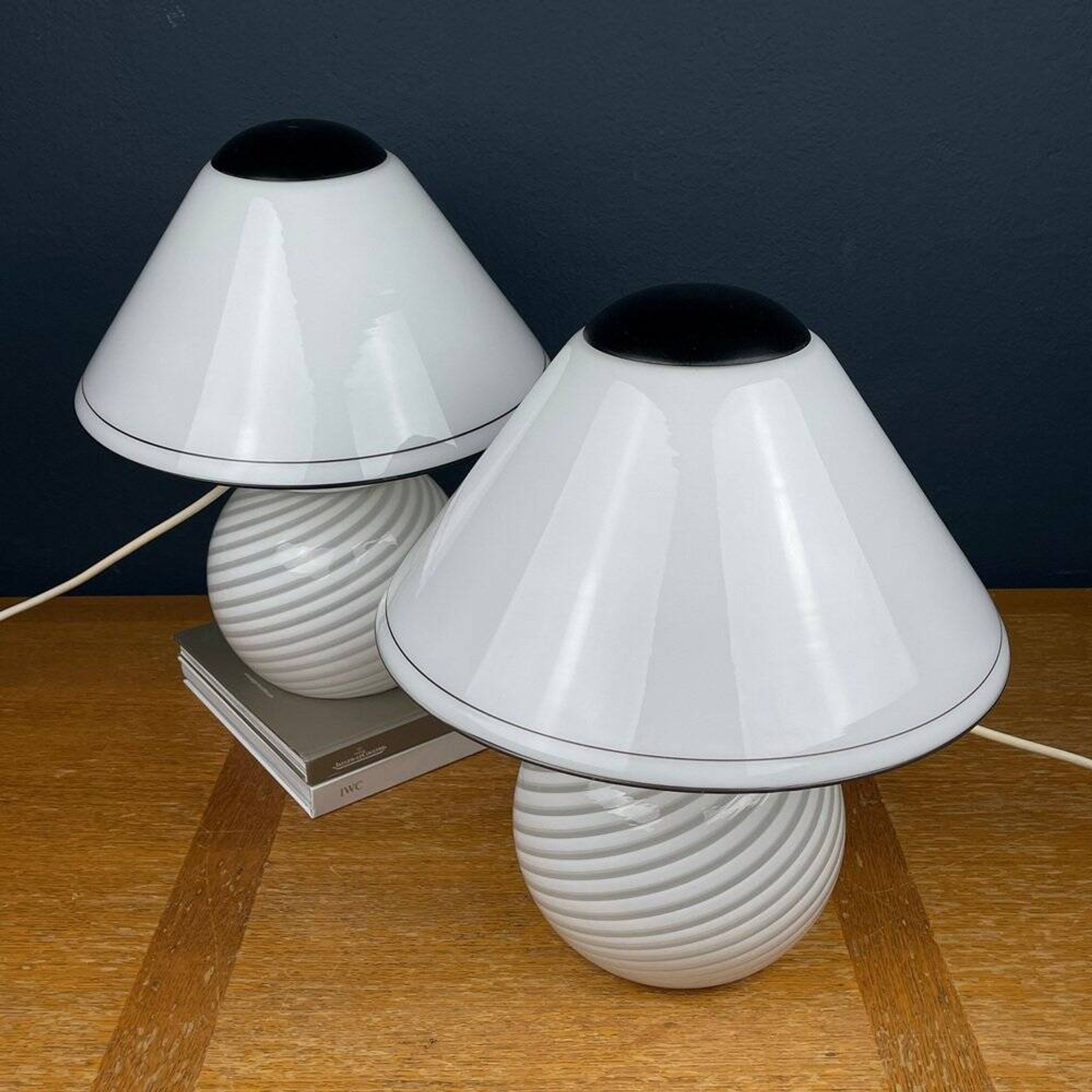 Lampes de table Murano blanches, années 1970, lot de 2