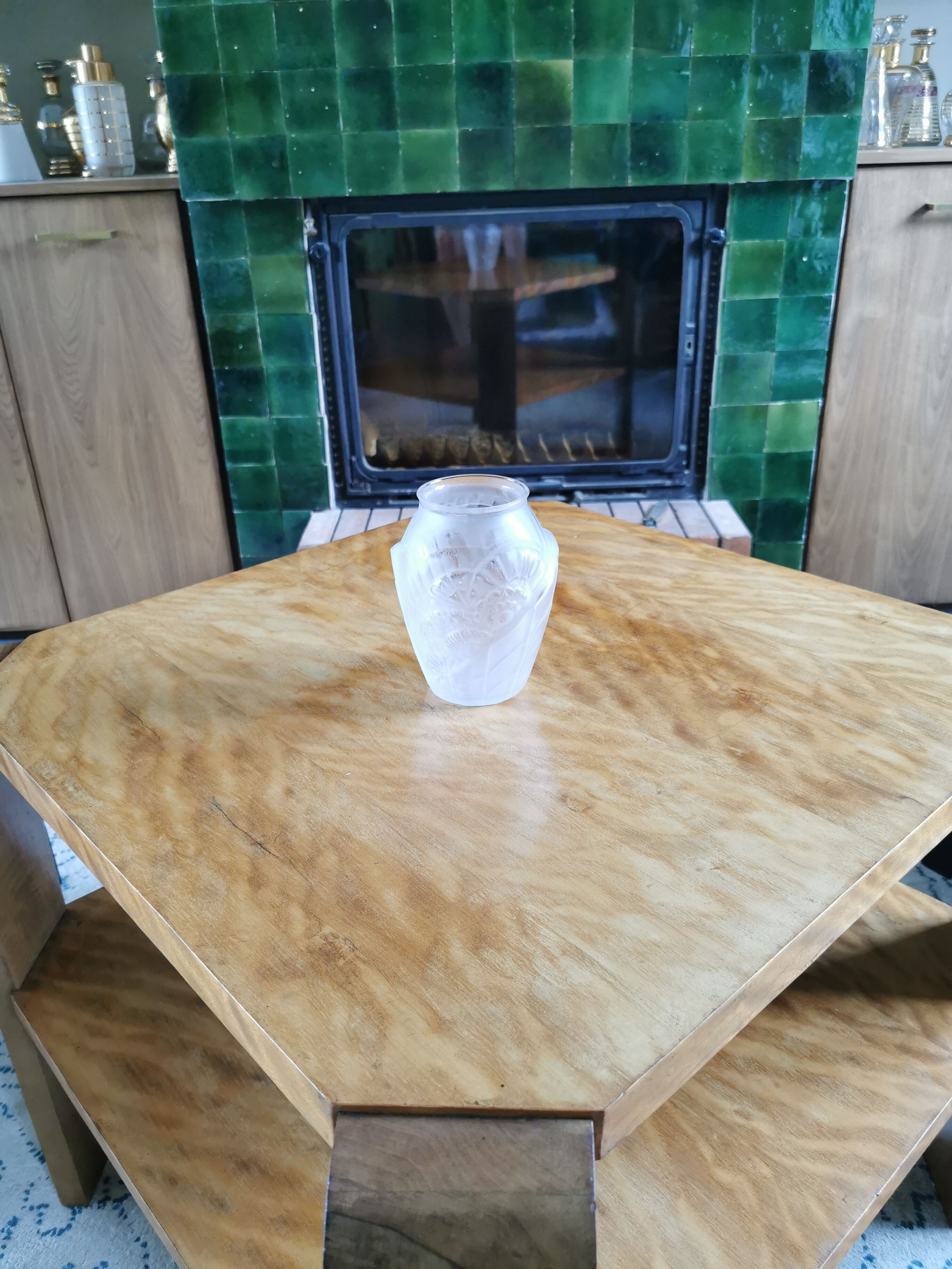 Art Deco vase in white frosted and translucent glass.